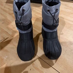 Gray and Black Winter Boots